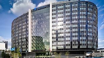 Park Plaza Westminster Bridge London | Hotel Video - video thumbnail