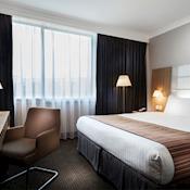 Bedroom - Park Inn by Radisson Hotel & Conference Centre Heathrow, London
