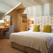 The Manor Bedroom - Laura Ashley The Manor Hotel Elstree