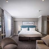 Royal National Hotel - Bedroom - Royal National Hotel