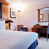 Art Deco Business Class Suite - Radisson Blu Portman Hotel