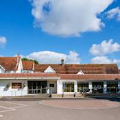 Front of Hotel - Aubrey Park Hotel