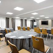 Aviary Suite Cabaret - Jurys Inn Hinckley Island