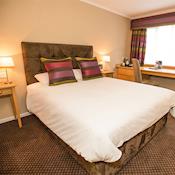 Double bedroom - Woodside, A Sundial Venue