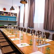Mandela Boardroom - TheWesley Euston Hotel