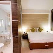Bedroom - TheWesley Euston Hotel