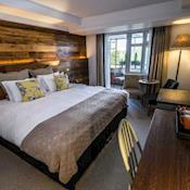 Bedroom - The Alexander Pope Hotel