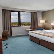 Bedroom - Jurys Inn Milton Keynes