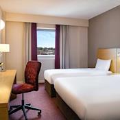 Twin Bedroom - Jurys Inn Exeter