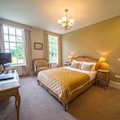 King Bedroom - Catthorpe Manor Estate - Hotel & Conference Venue