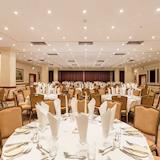 Longford Suite dinner set up