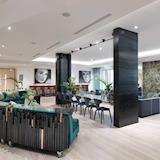 Cedar Suite Break Out Space