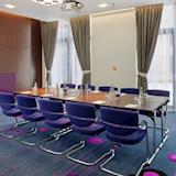 Crowne Plaza Stratford Room